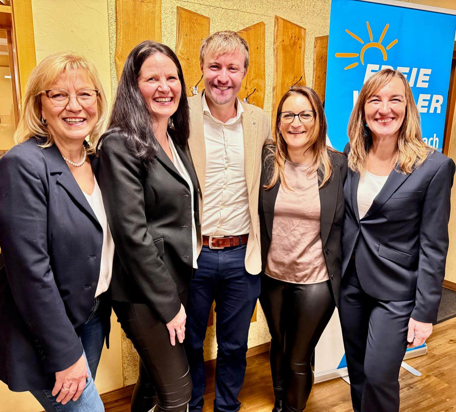 Christian Hanika einstimmig zum Bürgermeisterkandidaten der Freien Wähler nominiert